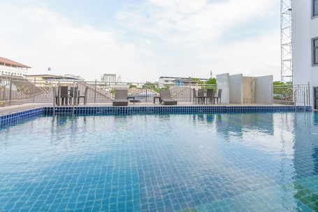 ์ผ์ธ ์์์ฅ, ์ผ๊ด์ ์์