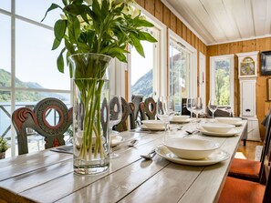 Dining - Eseviki by Interhome (Balestrand)