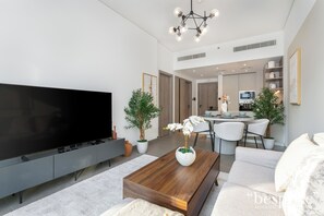 Executive Apartment, 1 Bedroom | Living area - Bespoke Residences - Oxford Terraces JVC (Dubai)