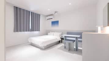 Movie Room | Free minibar, desk, free WiFi, bed sheets