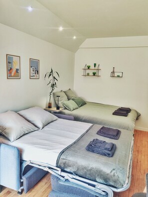 Bügeleisen/Bügelbrett, WLAN, Bettwäsche