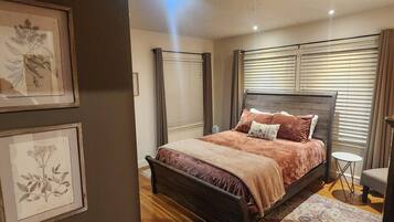 2 dormitorios, escritorio, wifi gratis y ropa de cama