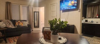 Private Studio: Cozy & Efficient