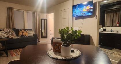 Private Studio: Cozy & Efficient