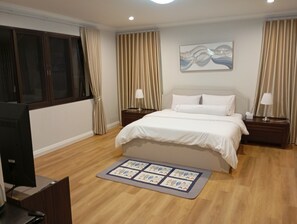 5 quartos, escrivaninha, ferros/tábuas de passar roupa, Wi-Fi