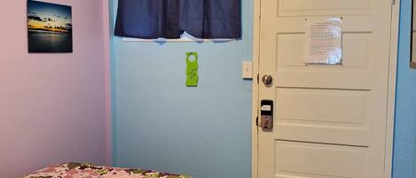 1 sovrum, strykjärn/strykbräda, internet och sängkläder