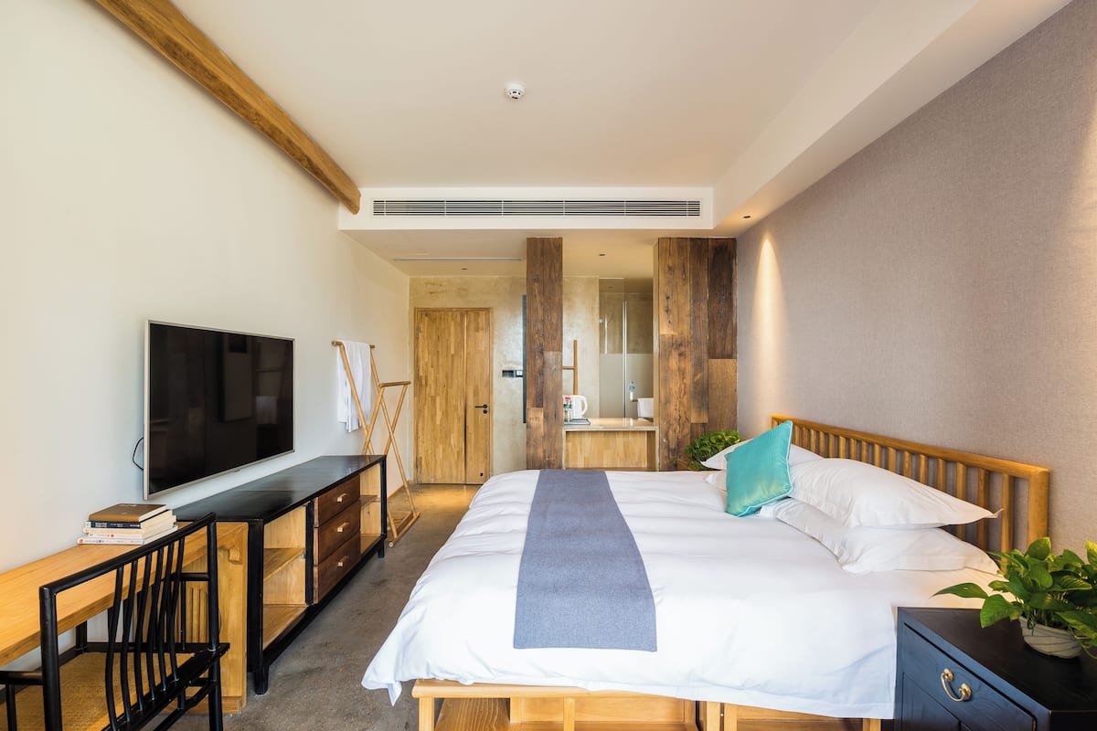 Exclusive Double Room, Sea View | Desk, free WiFi, bed sheets