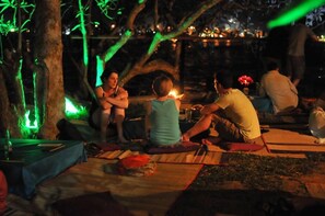 Outdoor dining - Closenberg Hotel (Galle)