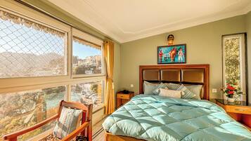 Deluxe Double Room, Mountain View | Desk, iron/ironing board, rollaway beds, free WiFi