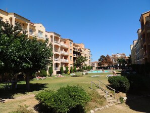 Apartment | Garden - Apartment Empuriabrava Near the Sea (Castello d'Empuries)