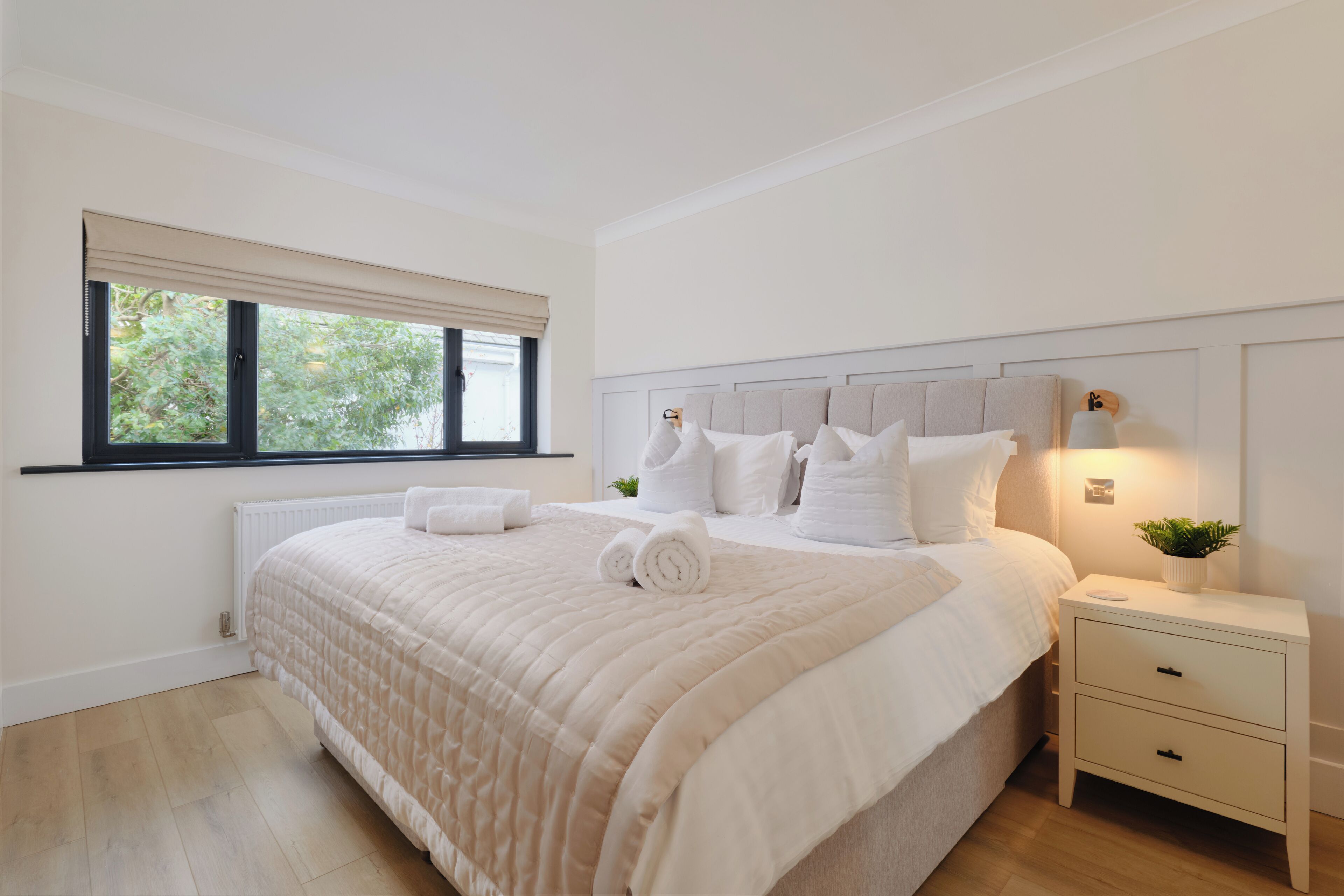 Ground floor master bedroom