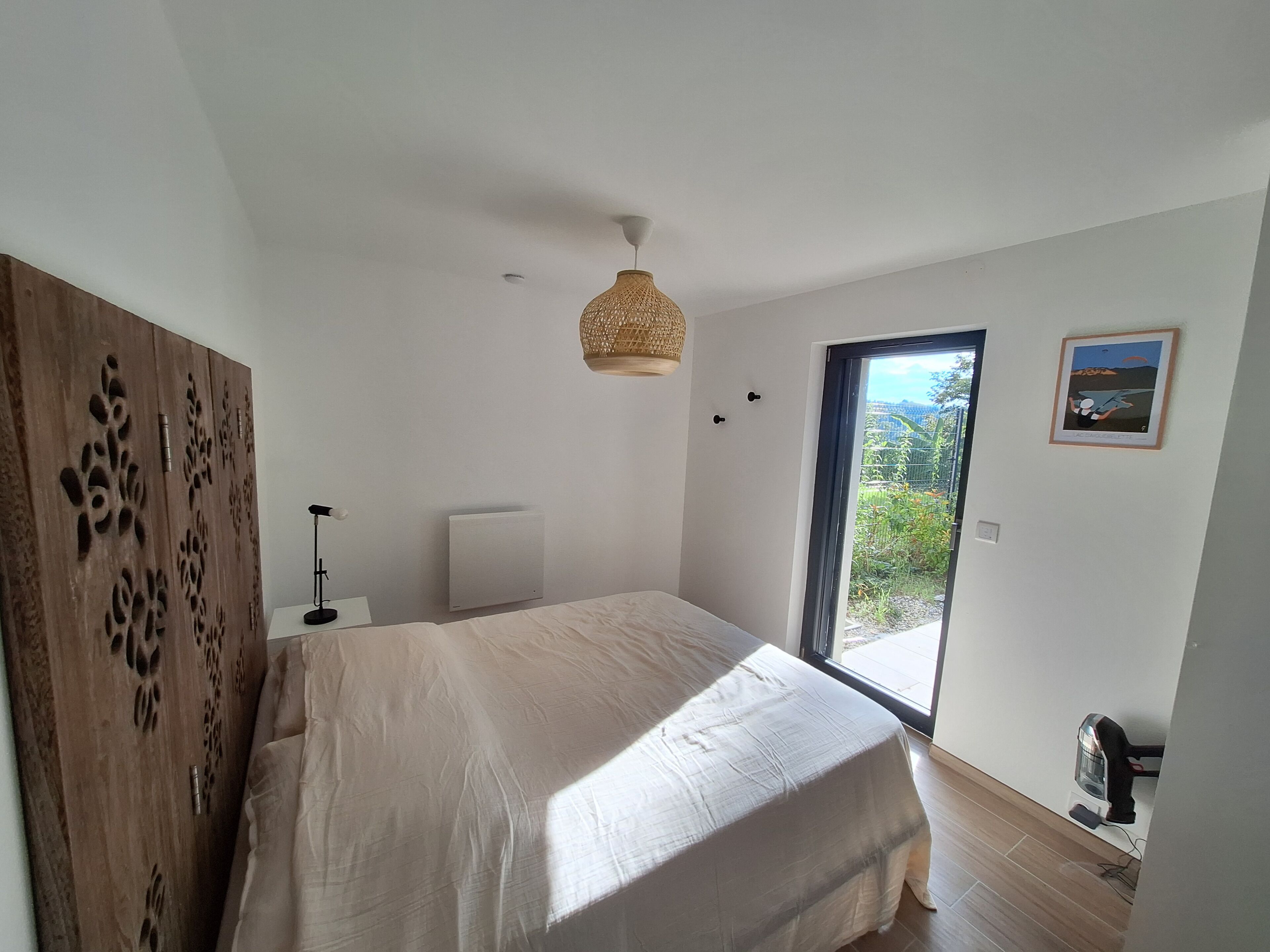 1 chambre, fer et planche à repasser, Wi-Fi, draps fournis