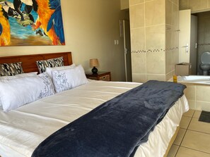 3 makuuhuonetta, silitysrauta/-lauta, Wi-Fi, vuodevaatteet