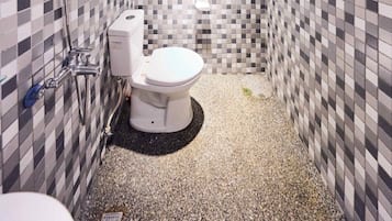 Basic Single Room, 1 Twin Bed, Non Smoking | Shared bathroom