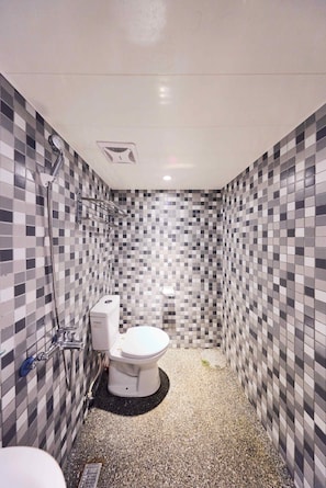 Basic Single Room, 1 Twin Bed, Non Smoking | Shared bathroom