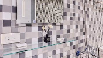 Basic Single Room, 1 Twin Bed, Non Smoking | Shared bathroom