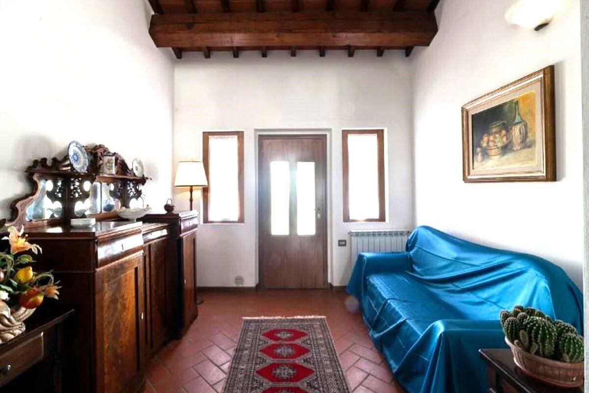 House | 3 bedrooms, individually furnished, bed sheets