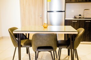 Dining - Accra Luxury Apartments at Loxwood (Accra)
