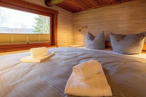 2 habitaciones, cuna de viaje, wifi gratis y ropa de cama 