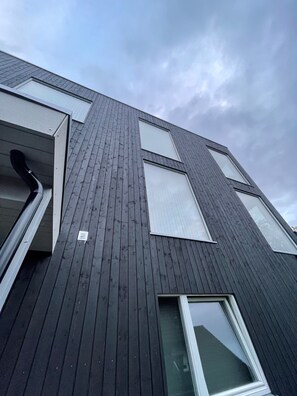 Villa | Exterior - Modern Large 3-bed Villa Near Ski Arena 2025 (Trondheim)