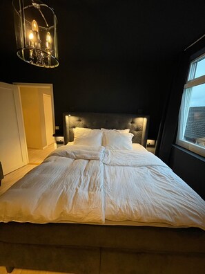 3 habitaciones, tabla de planchar con plancha y wifi gratis 