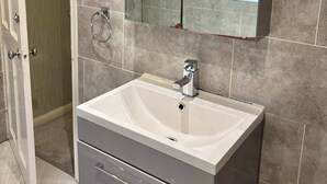 House | Bathroom