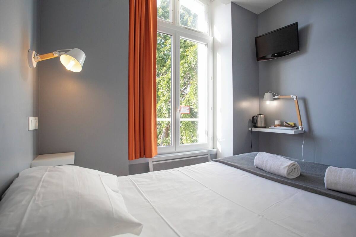 Habitación económica doble | 1 dormitorio, sistema de insonorización, wifi gratis