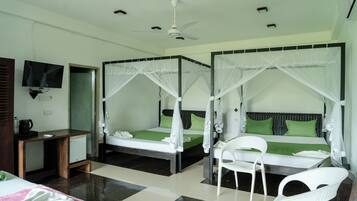 Superior-Zimmer, Poolblick