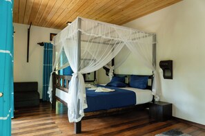 クラシック ダブルルーム | アイロン / アイロン台、WiFi (無料)、ベッドシーツ