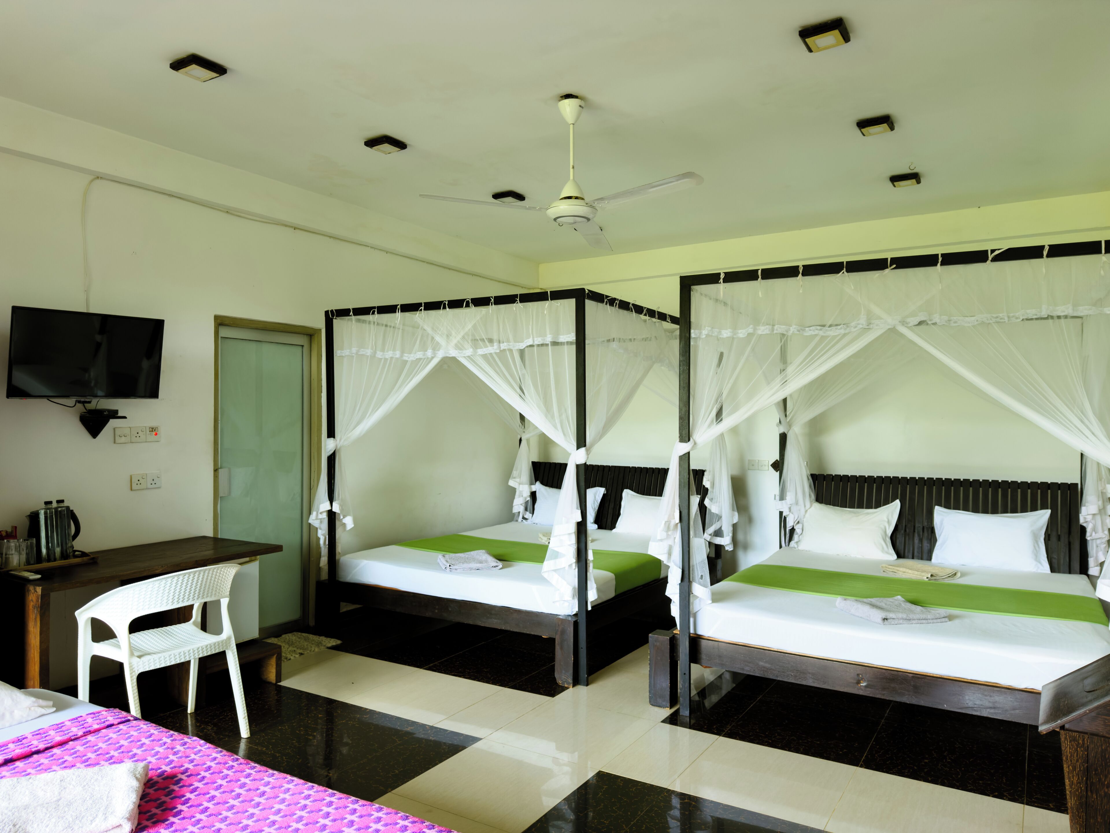 ห้องซูพีเรีย, วิวสระว่ายน้ำ | เตารีด/โต๊ะรีดผ้า, Wi-Fi ฟรี, ผ้าปูที่นอน