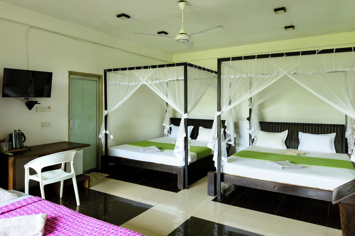 Superior Room, Pool View | Iron/ironing board, free WiFi, bed sheets