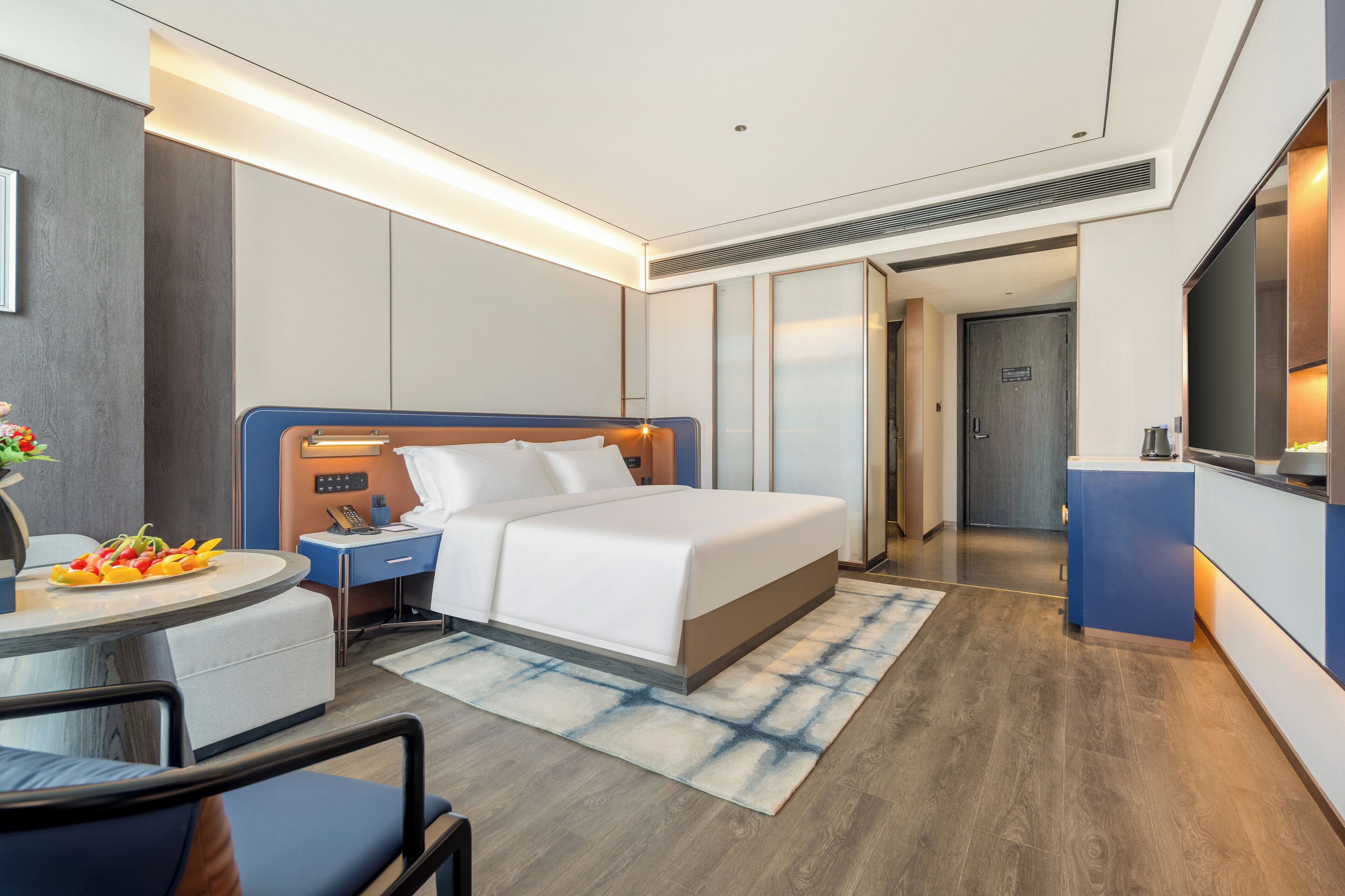 Luxury Single Room, City View | Laptop workspace, free WiFi