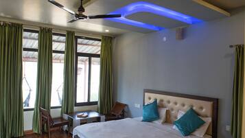 Comfort Cottage, Mountain View | 1 bedroom, desk, laptop workspace, iron/ironing board