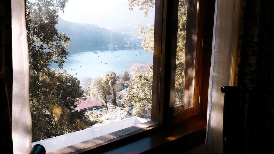 juSTa Lake View Residences - Nainital