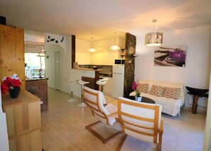 Apartment | Living room - Spacious Apt. With Barbecue in Roses (Roses)