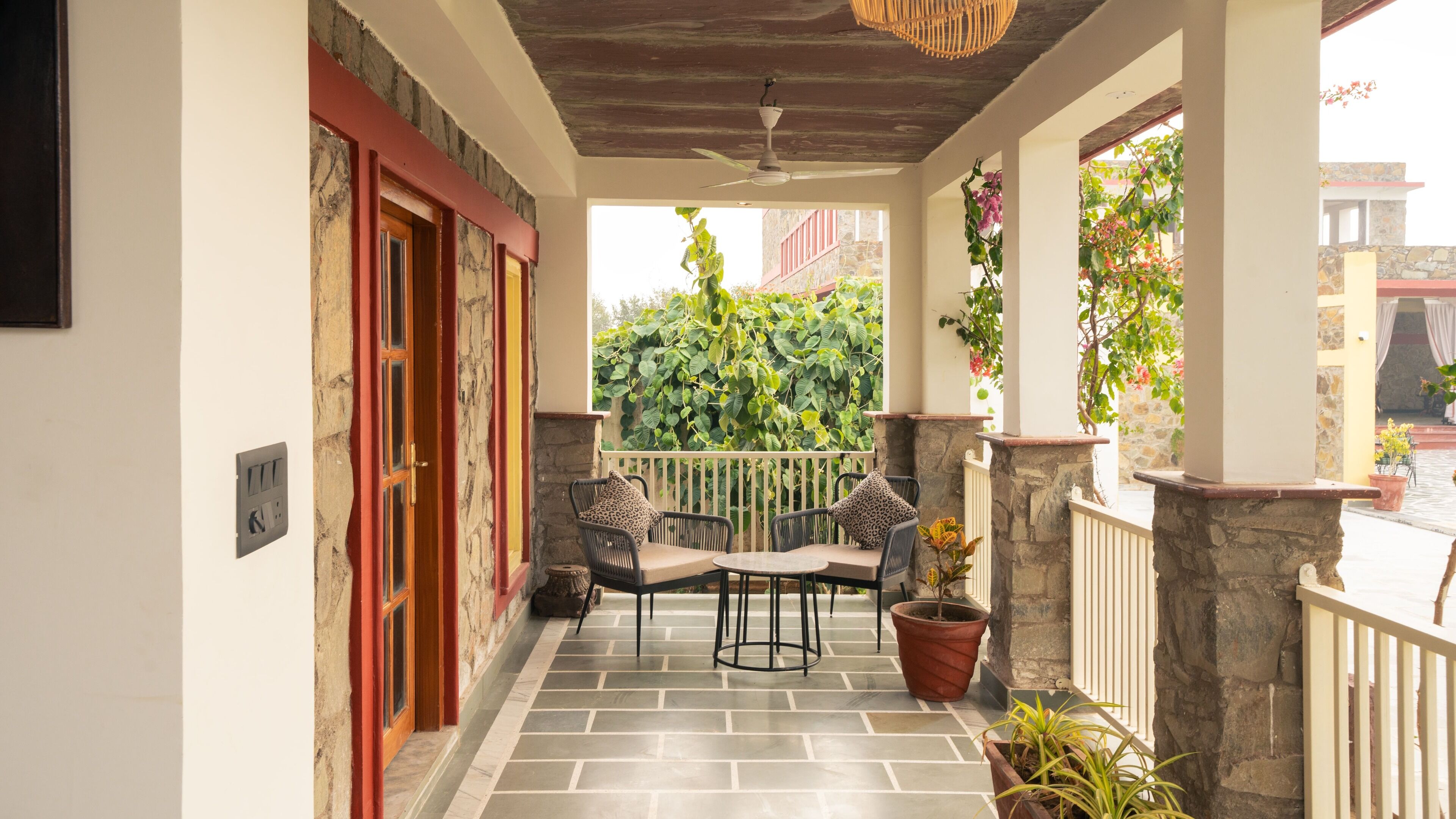 Luxury Room, Courtyard View | Balcony