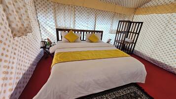 Luxury Tent, 1 Bedroom | 1 bedroom, free WiFi