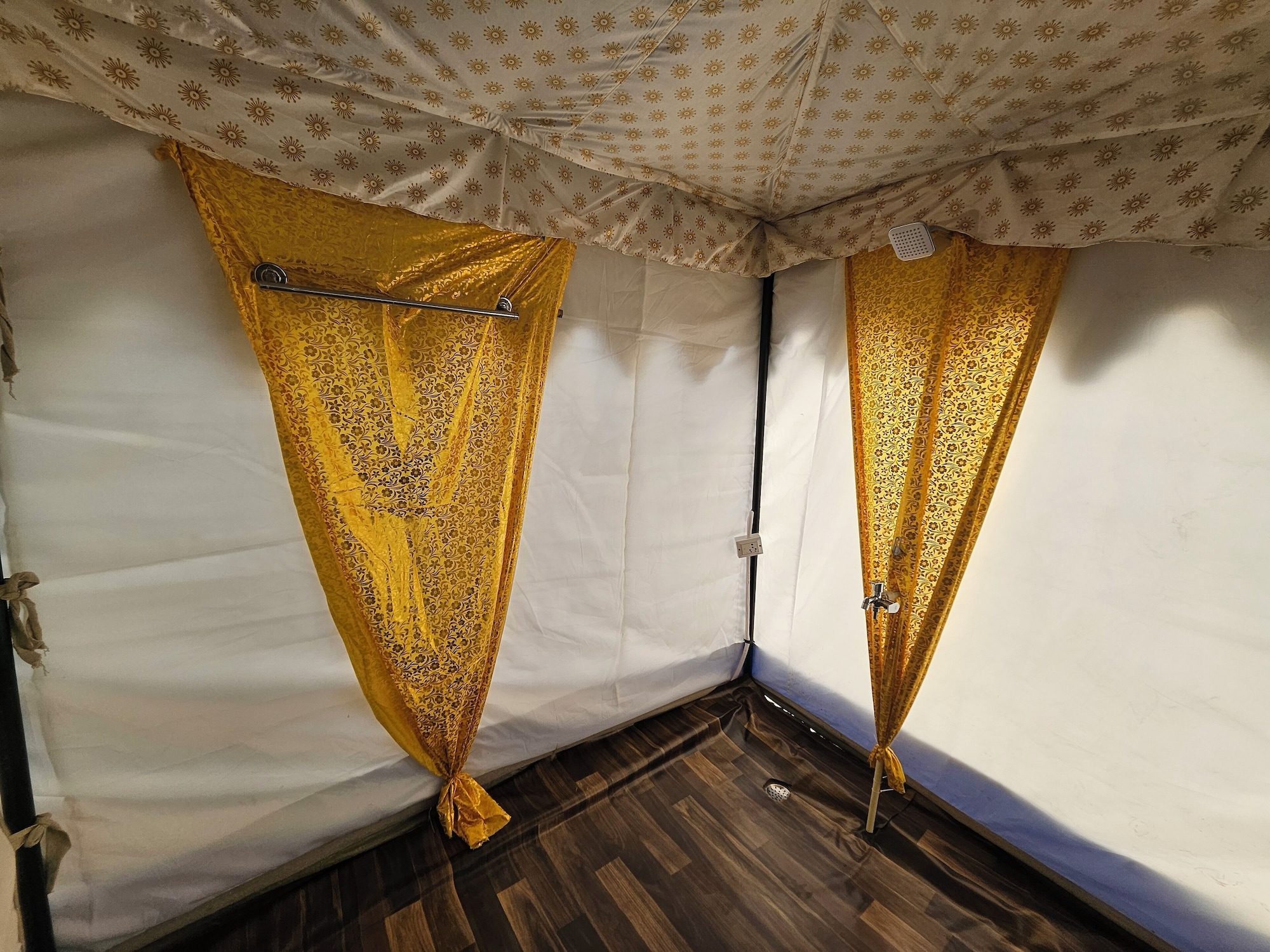 2 Star Hotels