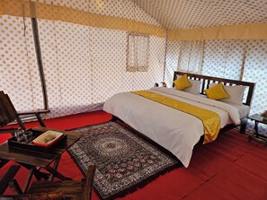 1 bedroom, free WiFi - Bhoj Luxury Tent (Karchana)