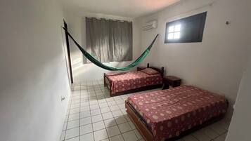 4 chambres, fer et planche Ă repasser, Wi-Fi gratuit, draps fournis