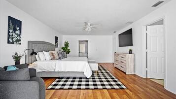 10 bedrooms, desk, iron/ironing board, free WiFi