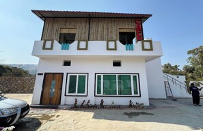 Exterior - Mahua Monks -Villa Resort Udaipur (Udaipur)