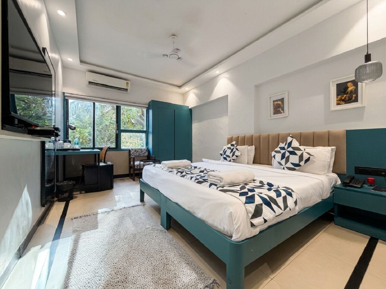 Superior Room | Desk, free WiFi, bed sheets