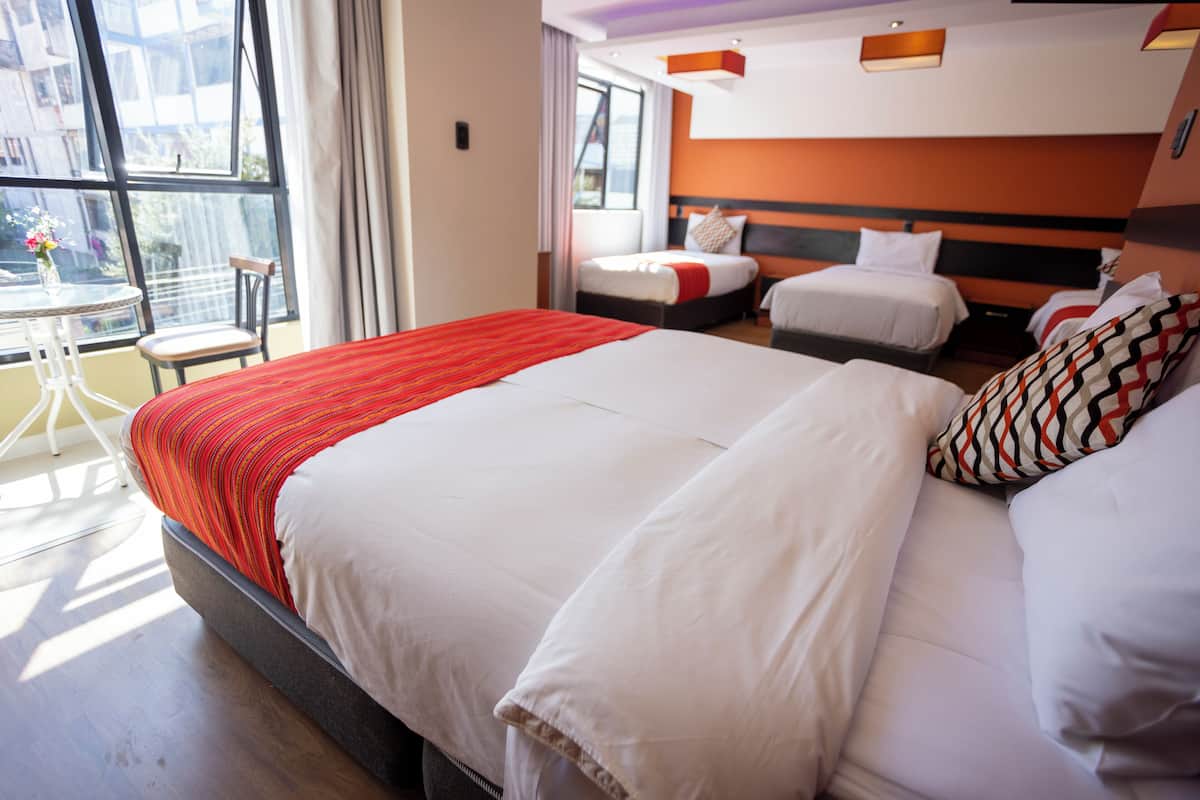 Standard Quadruple Room, Non Smoking, Private Bathroom | Desk, free WiFi