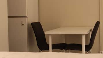 Chambre Double Standard, salle de bains commune | Chambres insonorisées, Wi-Fi gratuit