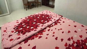 Basic Room, 1 King Bed - Sao Bien Motel Phu Quoc (Phu Quoc)