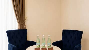 Deluxe Triple Room, Lake View | Free WiFi
