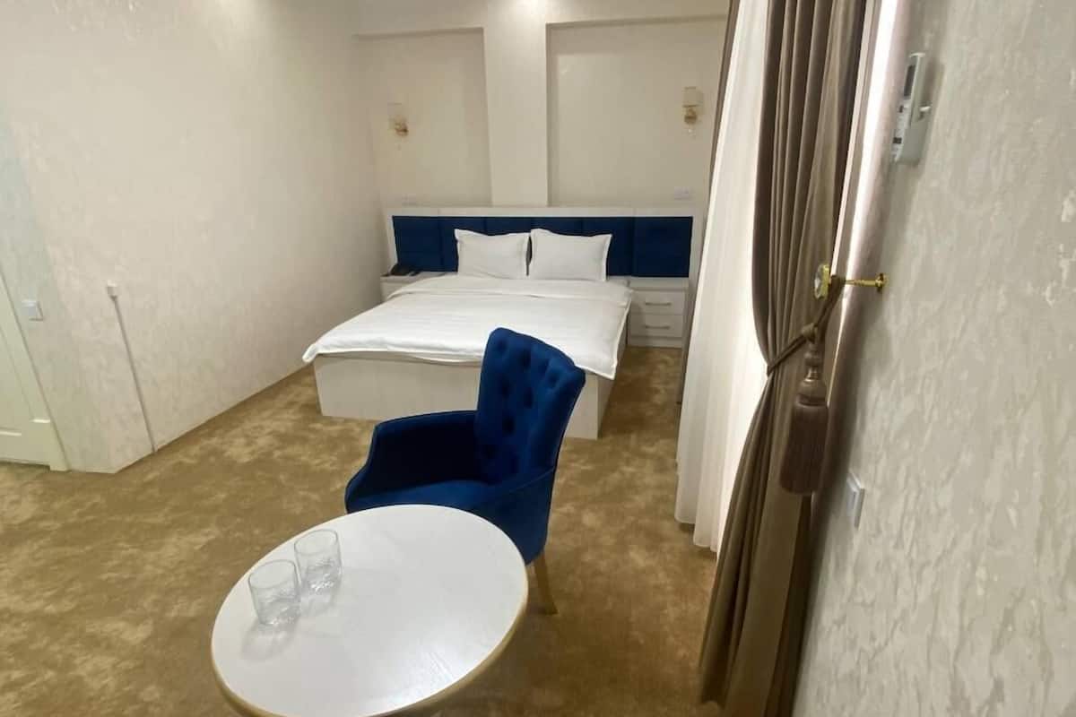 Deluxe Double Room, Balcony, Canal View | Free WiFi