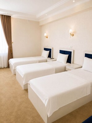 Deluxe Triple Room, Lake View | WiFi (free) - HUMO PLAZA HOTEL (Fergana)