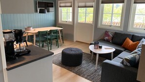 Uklassifisert bilde, 3 av 9, knapp